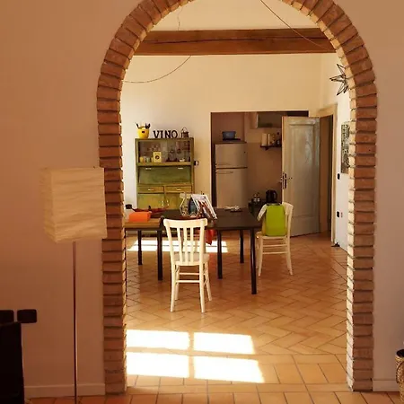 Palazzo Polini Fioretti * Carassai